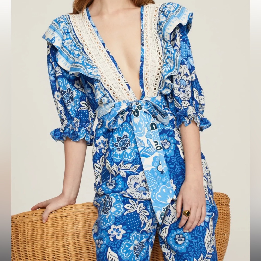 NWT Farm Rio Blue Floral Jumpsuit - Size Medium - Picture 4 of 7